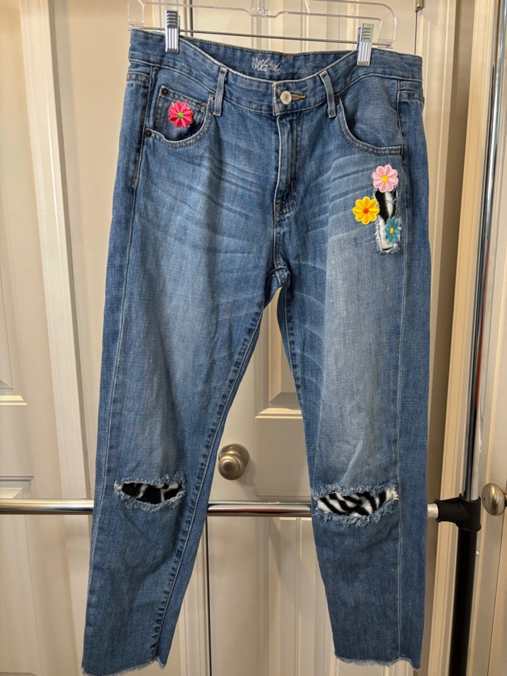 Mossimo Supply & Co Womens Ripped Jeans Size 8/29